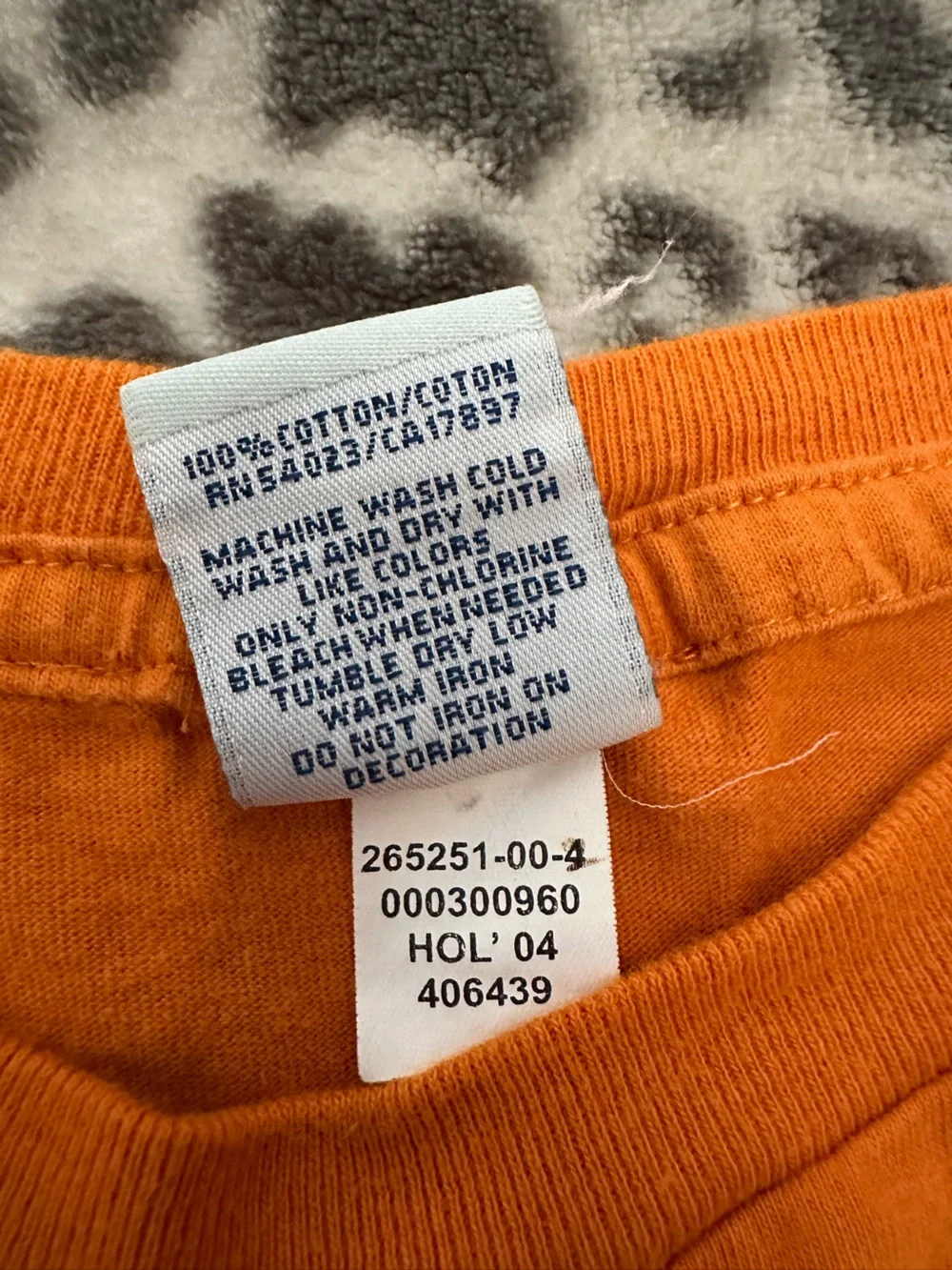 Y2K Old Navy Graphic Long Sleeve T-Shirt in Orange Size Large Men’s